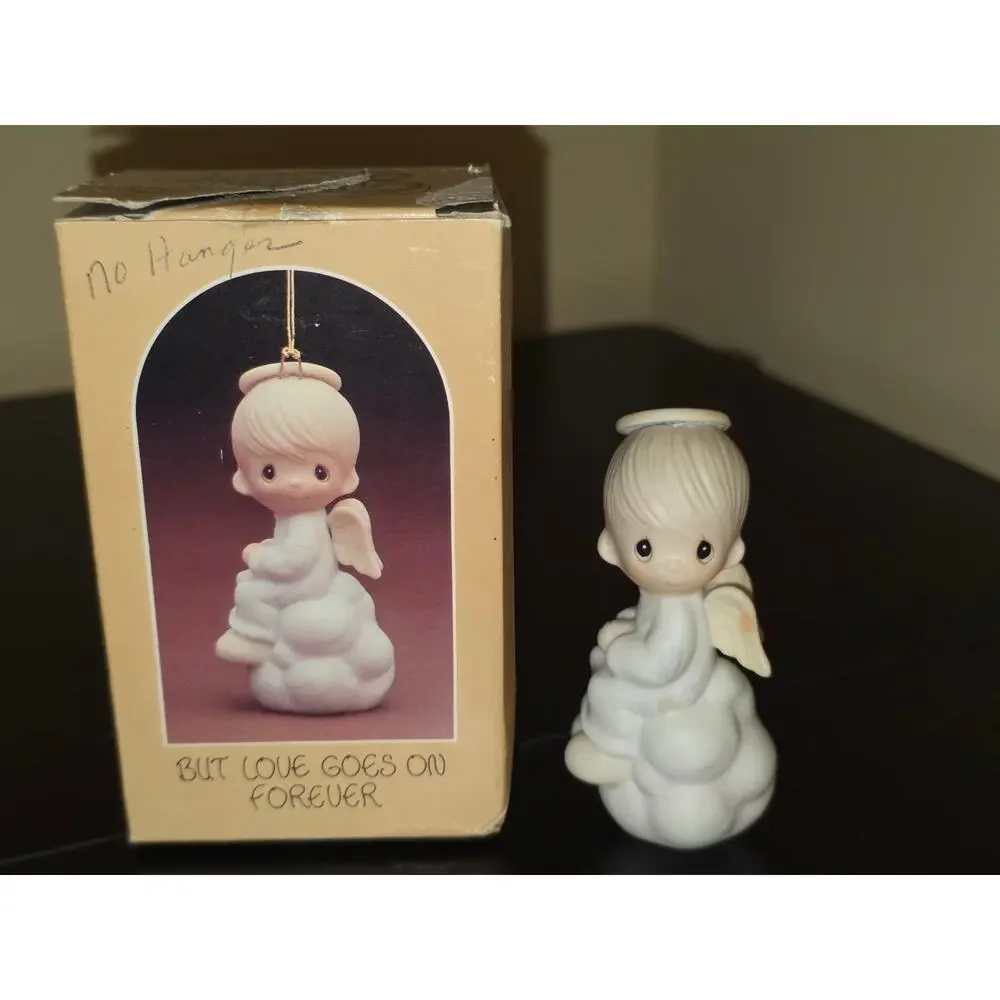 Precious Moments Angel Ornament “But Love Goes On Forever” 1980 Enesco E-5627